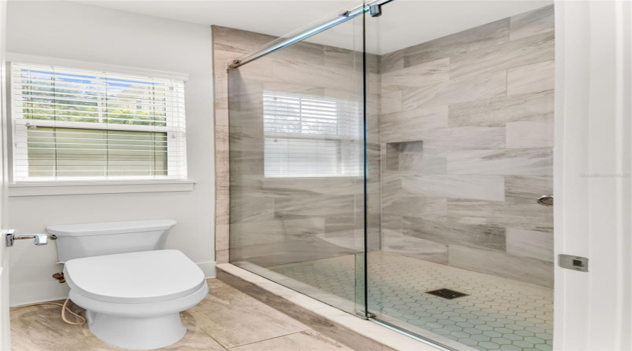 Orlando, Florida 32804, 6 Bedroom Bedrooms, ,5 Bathroombathrooms,Residential,For Sale,Smith,0,Mfro6432993