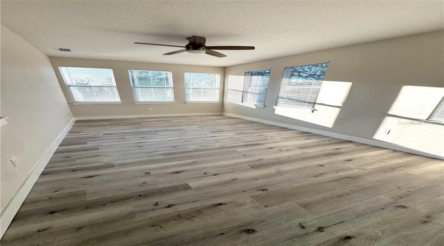 St Petersburg, Florida 33703, 7 Bedroom Bedrooms, ,5 Bathroombathrooms,Residential,For Sale,53Rd,0,Mfrtb8528660