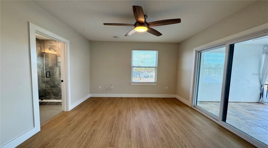 St Petersburg, Florida 33703, 7 Bedroom Bedrooms, ,5 Bathroombathrooms,Residential,For Sale,53Rd,0,Mfrtb8528660