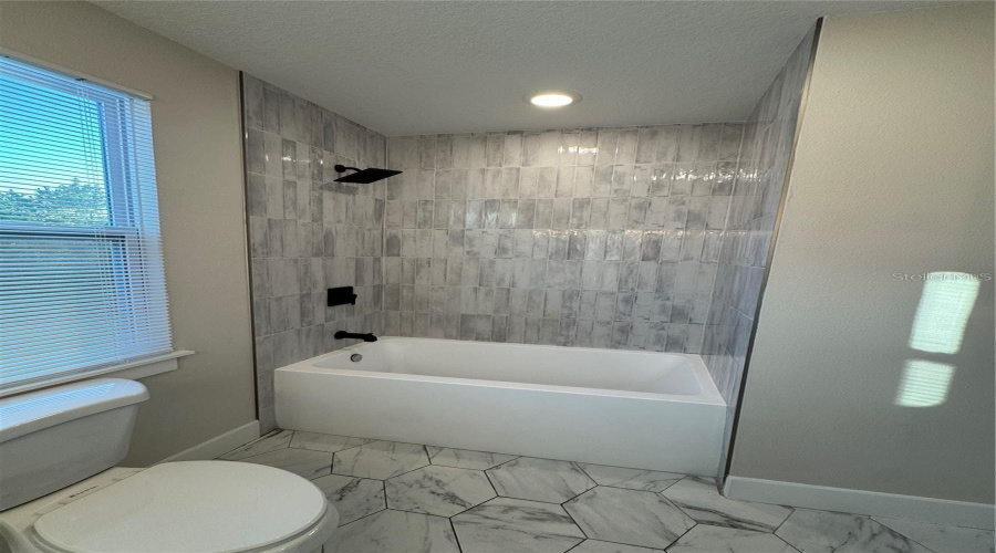 St Petersburg, Florida 33703, 7 Bedroom Bedrooms, ,5 Bathroombathrooms,Residential,For Sale,53Rd,0,Mfrtb8528660