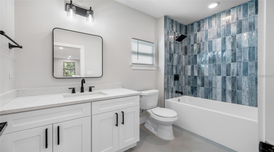 St Petersburg, Florida 33703, 7 Bedroom Bedrooms, ,5 Bathroombathrooms,Residential,For Sale,53Rd,0,Mfrtb8528660