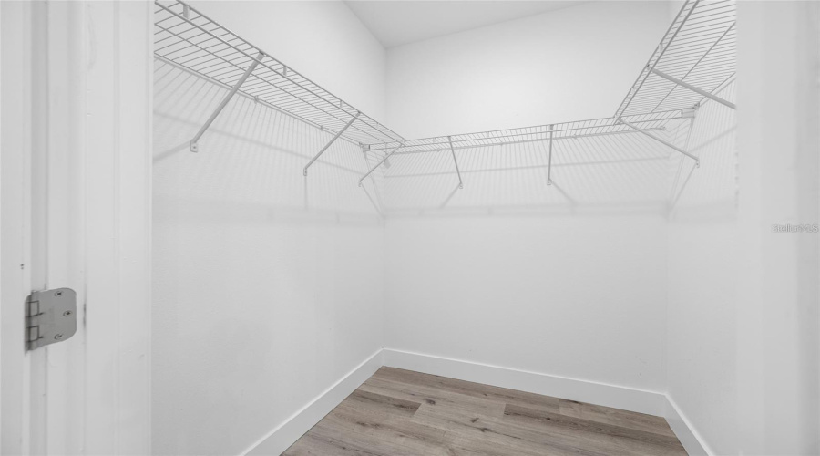 St Petersburg, Florida 33703, 7 Bedroom Bedrooms, ,5 Bathroombathrooms,Residential,For Sale,53Rd,0,Mfrtb8528660