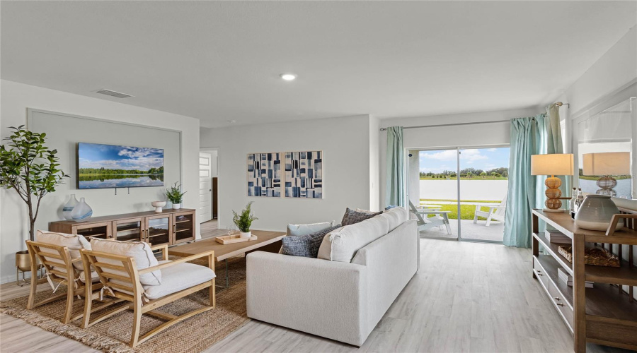 Lakeland, Florida 33810, 5 Bedroom Bedrooms, ,3 Bathroombathrooms,Residential,For Sale,Forrest Fox,0,Mfro6401686