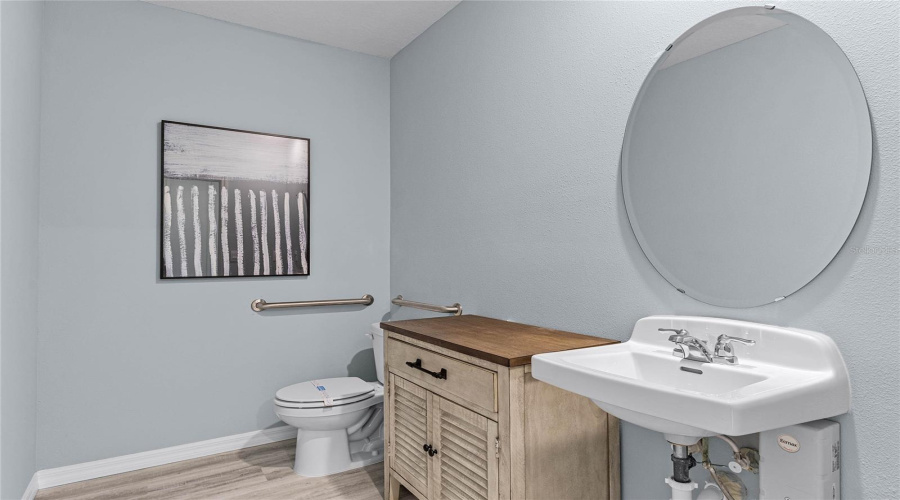 Lakeland, Florida 33810, 5 Bedroom Bedrooms, ,3 Bathroombathrooms,Residential,For Sale,Forrest Fox,0,Mfro6401686