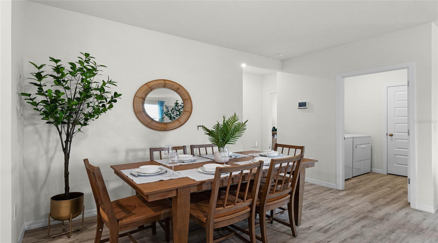 Lakeland, Florida 33810, 5 Bedroom Bedrooms, ,3 Bathroombathrooms,Residential,For Sale,Forrest Fox,0,Mfro6401686