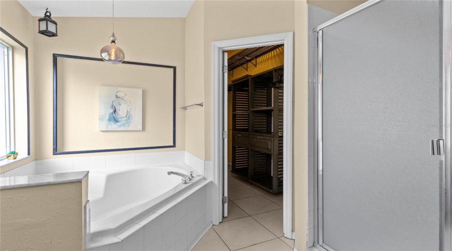 Kissimmee, Florida 34746, 5 Bedroom Bedrooms, ,3 Bathroombathrooms,Residential,For Sale,Lake Berkley,0,Mfro6436418