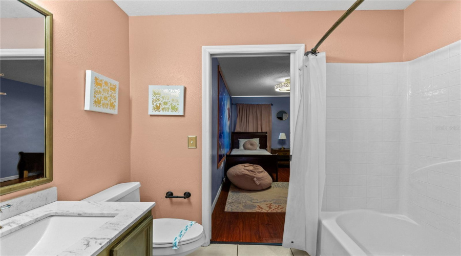 Full Bath 3.
