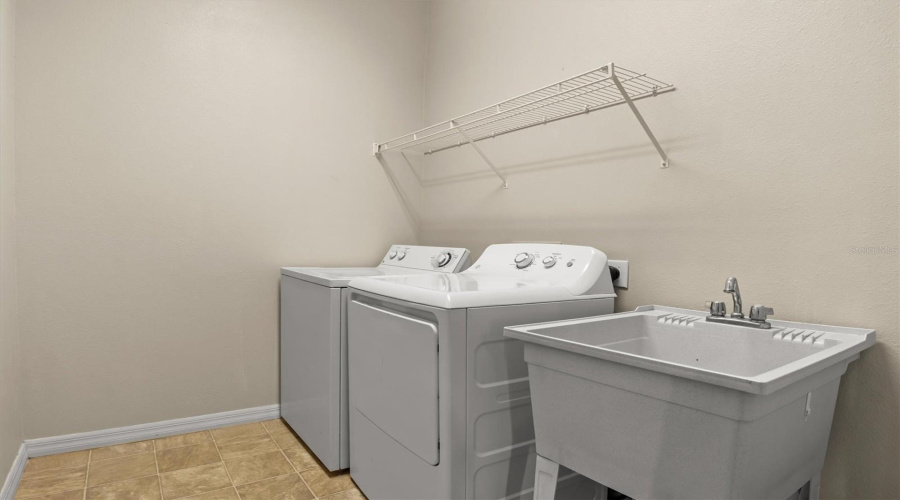 Lakeland, Florida 33811, 3 Bedroom Bedrooms, ,2 Bathroombathrooms,Residential,For Sale,Whistlewood,0,Mfrl4964132