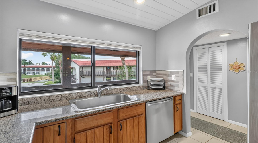 Lake Wales, Florida 33898, 2 Bedroom Bedrooms, ,2 Bathroombathrooms,Residential,For Sale,Village,0,Mfrp4939713