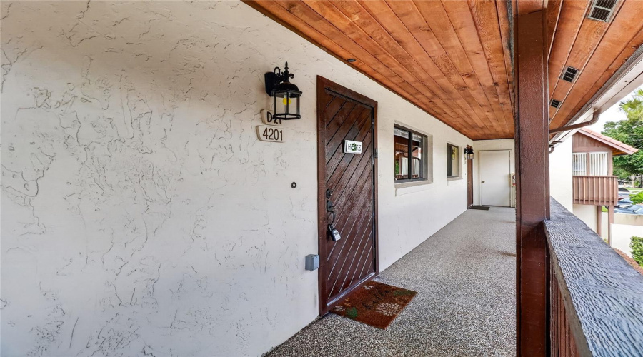 Lake Wales, Florida 33898, 2 Bedroom Bedrooms, ,2 Bathroombathrooms,Residential,For Sale,Village,0,Mfrp4939713