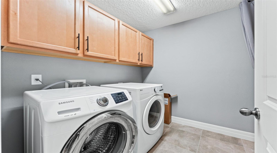 Orlando, Florida 32824, 4 Bedroom Bedrooms, ,3 Bathroombathrooms,Residential,For Sale,Ward,0,Mfro6387846