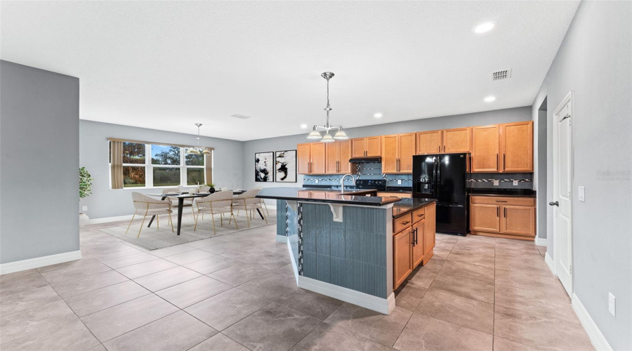 Orlando, Florida 32824, 4 Bedroom Bedrooms, ,3 Bathroombathrooms,Residential,For Sale,Ward,0,Mfro6387846