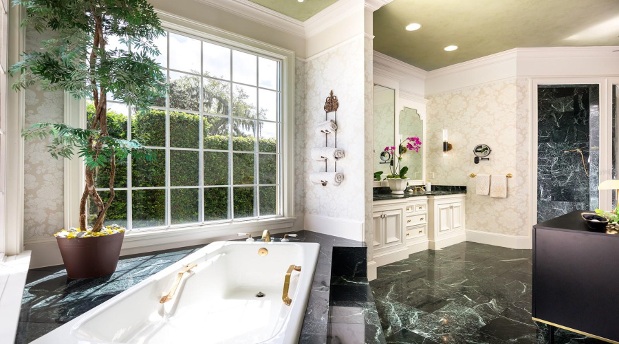 Step Into The Roman Tub.  Run The Bath Add The Bubbles &Amp; Soak Away The Days Troubles!
