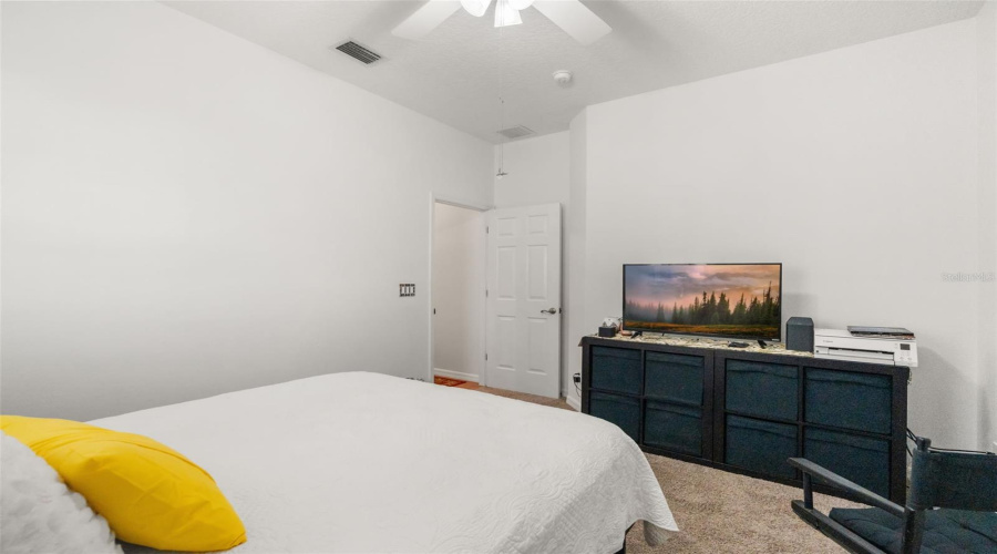 Leesburg, Florida 34748, 3 Bedroom Bedrooms, ,2 Bathroombathrooms,Residential,For Sale,St Andrews,0,Mfro6323322