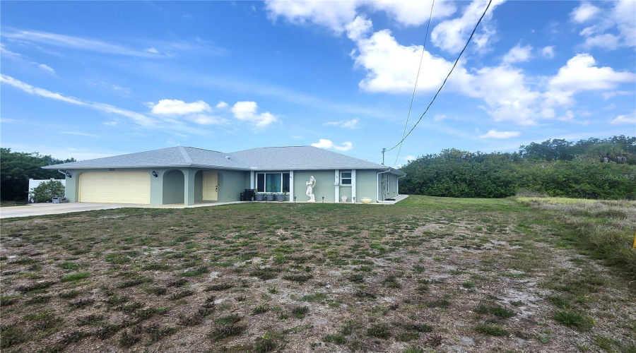 North Port, Florida 34287, 3 Bedroom Bedrooms, ,2 Bathroombathrooms,Residential,For Sale,Antilla,0,Mfrc7525972