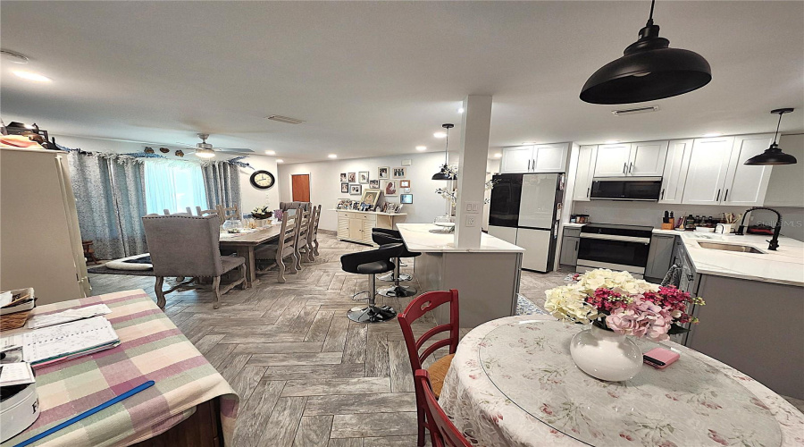 North Port, Florida 34287, 3 Bedroom Bedrooms, ,2 Bathroombathrooms,Residential,For Sale,Antilla,0,Mfrc7525972