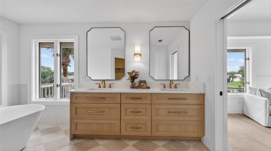 Palm Coast, Florida 32137, 5 Bedroom Bedrooms, ,3 Bathroombathrooms,Residential,For Sale,Chinook,0,Mfrfc318980