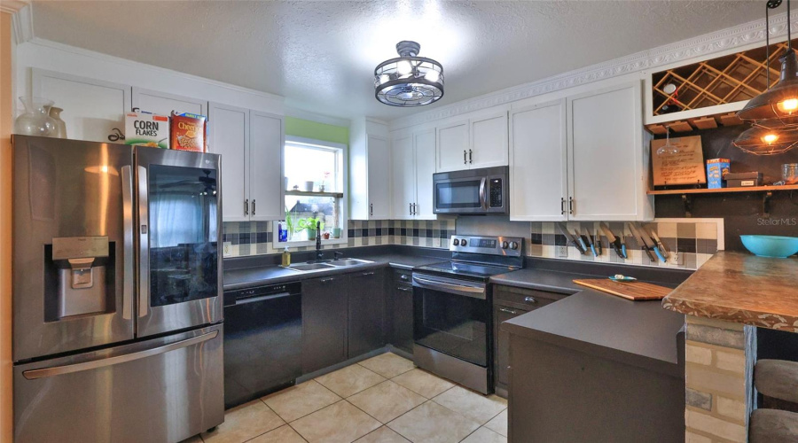 Edgewater, Florida 32132, 2 Bedroom Bedrooms, ,2 Bathroombathrooms,Residential,For Sale,Ann,0,Mfrns1089066