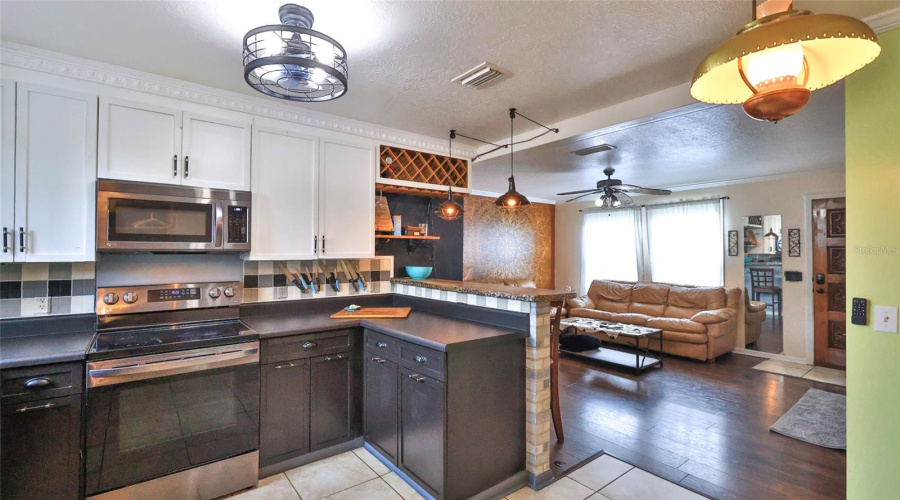Edgewater, Florida 32132, 2 Bedroom Bedrooms, ,2 Bathroombathrooms,Residential,For Sale,Ann,0,Mfrns1089066