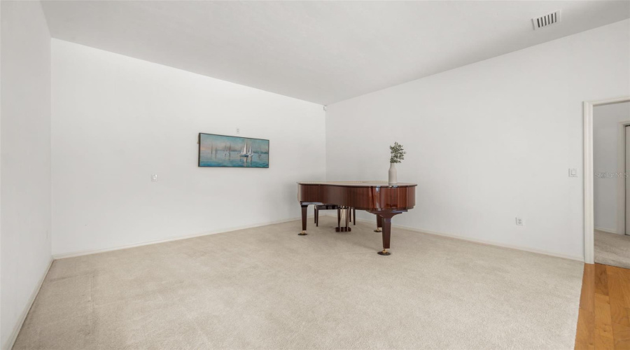 Gainesville, Florida 32607, 4 Bedroom Bedrooms, ,3 Bathroombathrooms,Residential,For Sale,82Nd,0,Mfrgc543012
