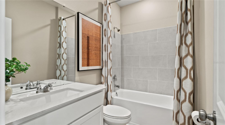 Eagle Lake, Florida 33839, 4 Bedroom Bedrooms, ,3 Bathroombathrooms,Residential,For Sale,Pioneer,0,Mfro6437009