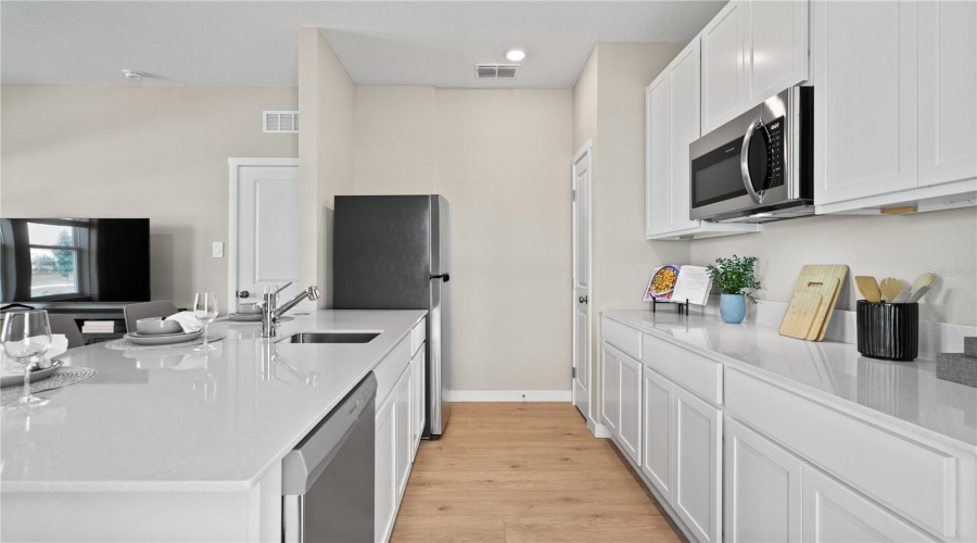 Eagle Lake, Florida 33839, 4 Bedroom Bedrooms, ,3 Bathroombathrooms,Residential,For Sale,Pioneer,0,Mfro6437009