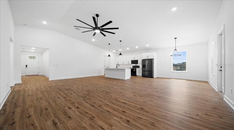 Weeki Wachee, Florida 34613, 4 Bedroom Bedrooms, ,3 Bathroombathrooms,Residential,For Sale,Dotted Wren,0,Mfro6416633