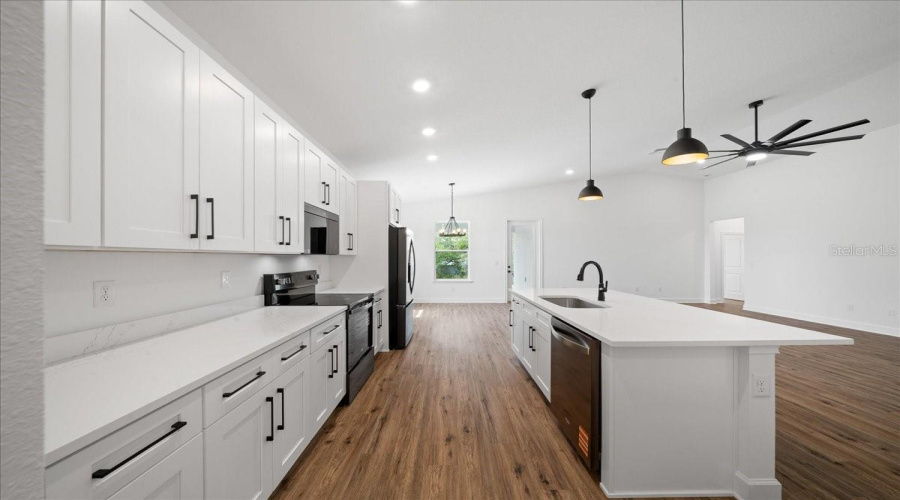 Weeki Wachee, Florida 34613, 4 Bedroom Bedrooms, ,3 Bathroombathrooms,Residential,For Sale,Dotted Wren,0,Mfro6416633