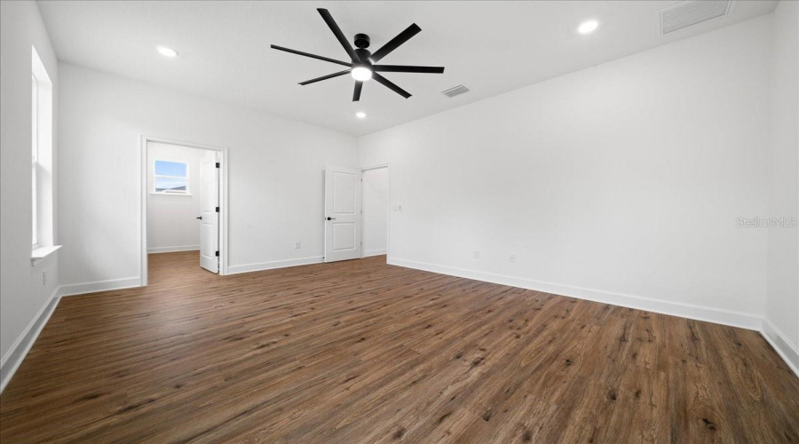 Weeki Wachee, Florida 34613, 4 Bedroom Bedrooms, ,3 Bathroombathrooms,Residential,For Sale,Dotted Wren,0,Mfro6416633
