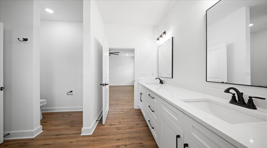 Weeki Wachee, Florida 34613, 4 Bedroom Bedrooms, ,3 Bathroombathrooms,Residential,For Sale,Dotted Wren,0,Mfro6416633