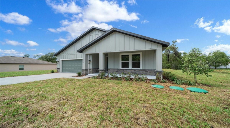 Weeki Wachee, Florida 34613, 4 Bedroom Bedrooms, ,3 Bathroombathrooms,Residential,For Sale,Dotted Wren,0,Mfro6416633