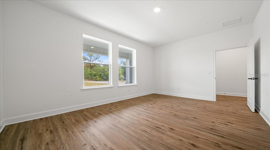 Weeki Wachee, Florida 34613, 4 Bedroom Bedrooms, ,3 Bathroombathrooms,Residential,For Sale,Dotted Wren,0,Mfro6416633