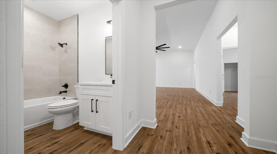 Weeki Wachee, Florida 34613, 4 Bedroom Bedrooms, ,3 Bathroombathrooms,Residential,For Sale,Dotted Wren,0,Mfro6416633