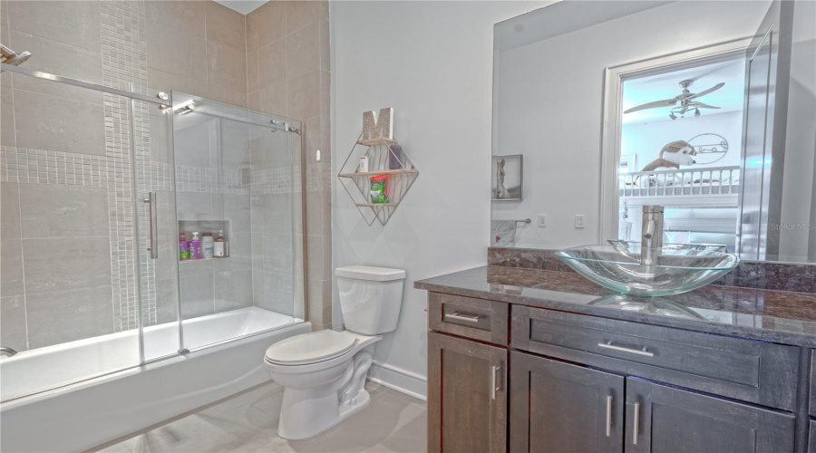 Tampa, Florida 33611, 6 Bedroom Bedrooms, ,4 Bathroombathrooms,Residential,For Sale,Trilby,0,Mfrtb8513157