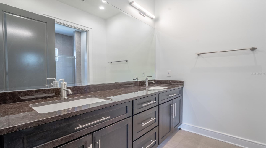 Tampa, Florida 33611, 6 Bedroom Bedrooms, ,4 Bathroombathrooms,Residential,For Sale,Trilby,0,Mfrtb8513157