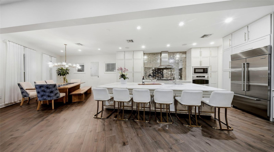 Tampa, Florida 33611, 6 Bedroom Bedrooms, ,4 Bathroombathrooms,Residential,For Sale,Trilby,0,Mfrtb8513157
