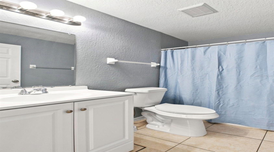 Bradenton, Florida 34203, 3 Bedroom Bedrooms, ,2 Bathroombathrooms,Residential,For Sale,11Th,0,Mfra4701835