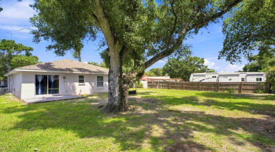Bradenton, Florida 34203, 3 Bedroom Bedrooms, ,2 Bathroombathrooms,Residential,For Sale,11Th,0,Mfra4701835