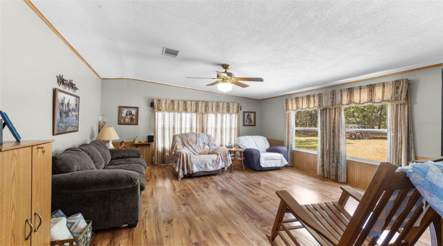 Trenton, Florida 32693, 3 Bedroom Bedrooms, ,2 Bathroombathrooms,Residential,For Sale,55Th,0,Mfrgc540023