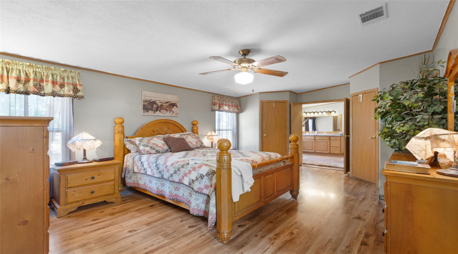 Trenton, Florida 32693, 3 Bedroom Bedrooms, ,2 Bathroombathrooms,Residential,For Sale,55Th,0,Mfrgc540023