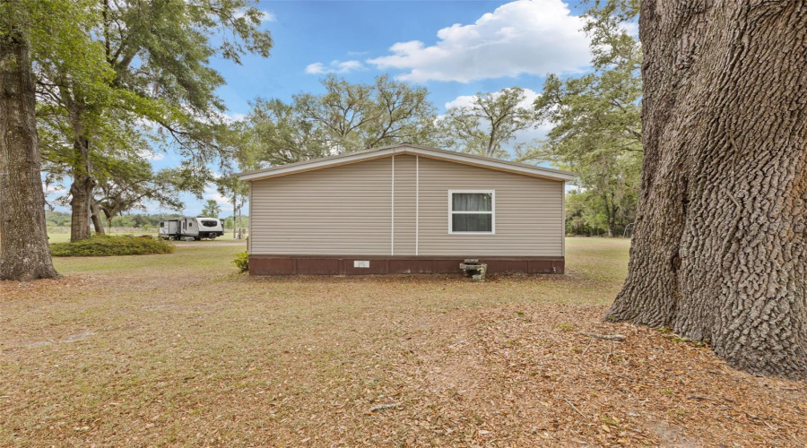 Trenton, Florida 32693, 3 Bedroom Bedrooms, ,2 Bathroombathrooms,Residential,For Sale,55Th,0,Mfrgc540023