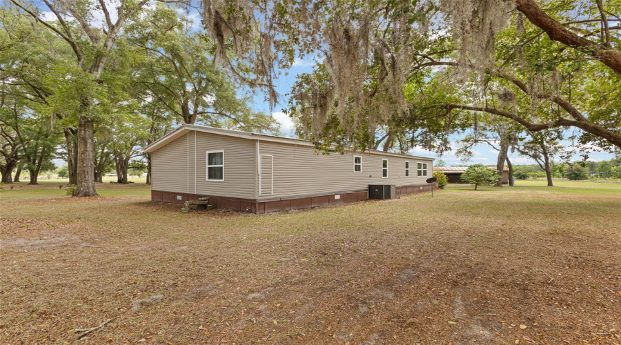 Trenton, Florida 32693, 3 Bedroom Bedrooms, ,2 Bathroombathrooms,Residential,For Sale,55Th,0,Mfrgc540023
