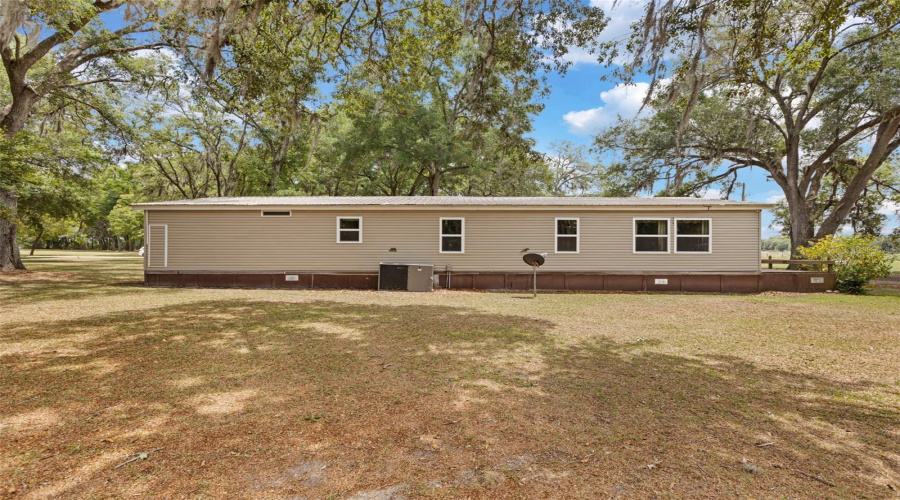 Trenton, Florida 32693, 3 Bedroom Bedrooms, ,2 Bathroombathrooms,Residential,For Sale,55Th,0,Mfrgc540023