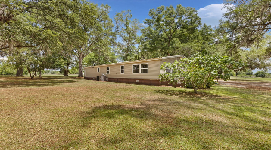 Trenton, Florida 32693, 3 Bedroom Bedrooms, ,2 Bathroombathrooms,Residential,For Sale,55Th,0,Mfrgc540023