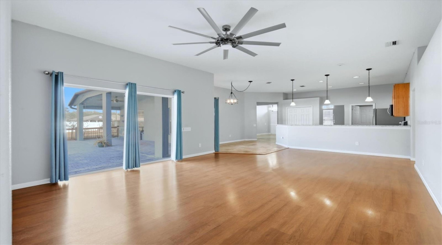 Plant City, Florida 33567, 4 Bedroom Bedrooms, ,3 Bathroombathrooms,Residential,For Sale,Windmill Pointe Dr,0,Mfra4685637