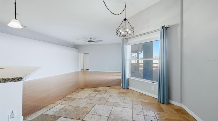 Plant City, Florida 33567, 4 Bedroom Bedrooms, ,3 Bathroombathrooms,Residential,For Sale,Windmill Pointe Dr,0,Mfra4685637