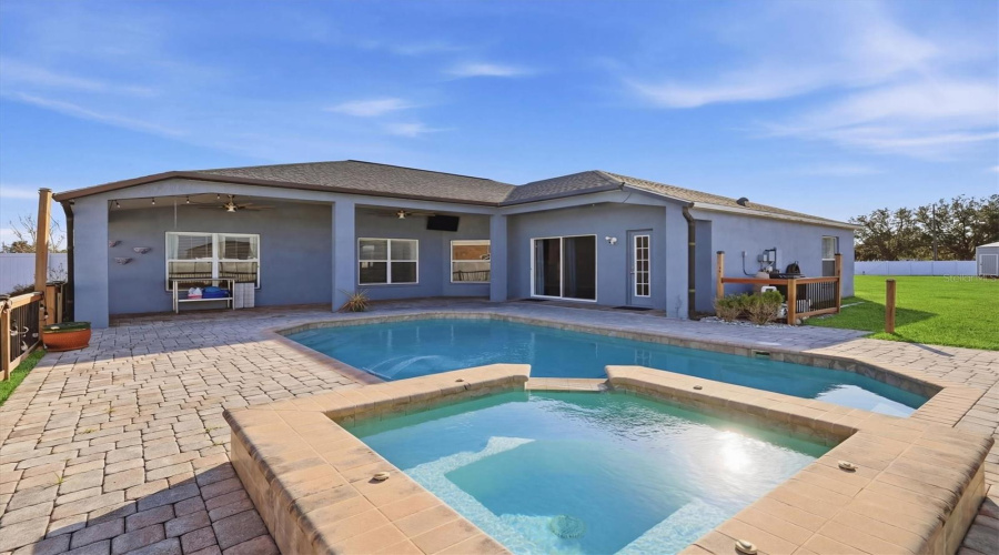 Plant City, Florida 33567, 4 Bedroom Bedrooms, ,3 Bathroombathrooms,Residential,For Sale,Windmill Pointe Dr,0,Mfra4685637