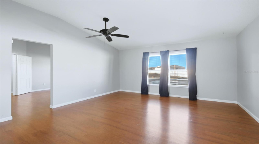 Plant City, Florida 33567, 4 Bedroom Bedrooms, ,3 Bathroombathrooms,Residential,For Sale,Windmill Pointe Dr,0,Mfra4685637