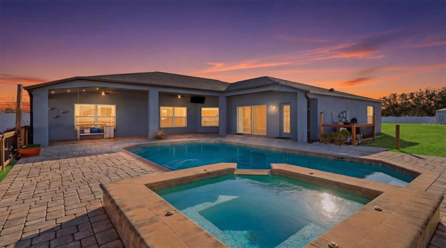 Plant City, Florida 33567, 4 Bedroom Bedrooms, ,3 Bathroombathrooms,Residential,For Sale,Windmill Pointe Dr,0,Mfra4685637