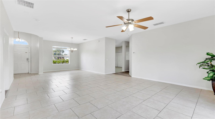 Kissimmee, Florida 34759, 4 Bedroom Bedrooms, ,2 Bathroombathrooms,Residential,For Sale,Palaiseau,0,Mfrs5156361